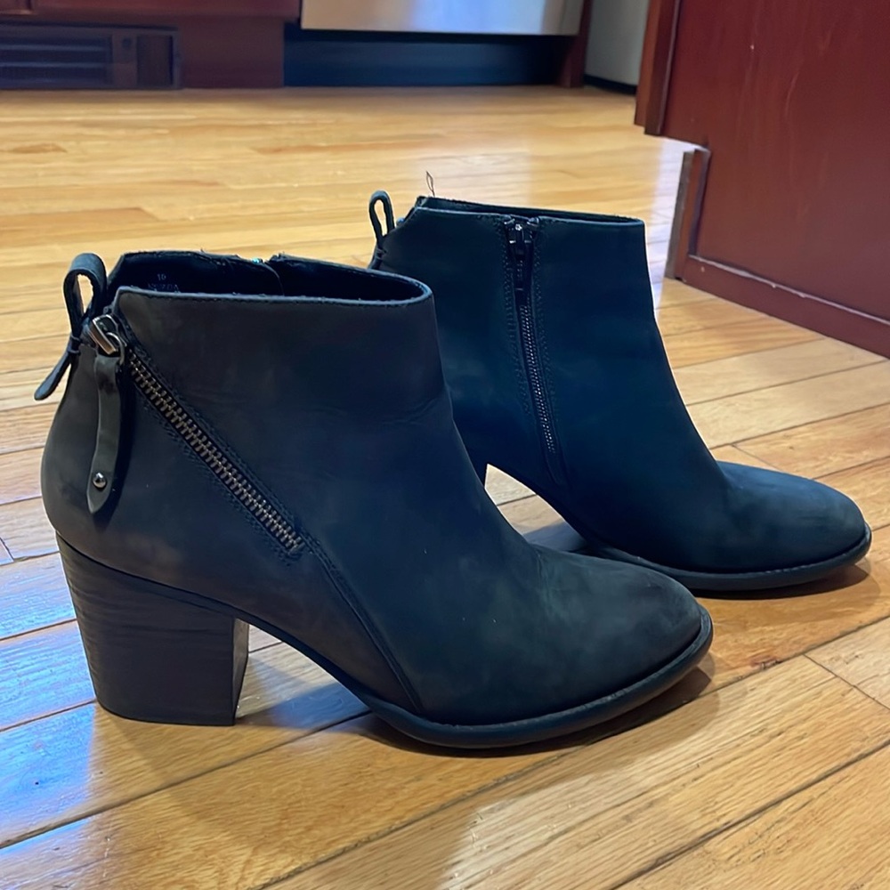 Blondo waterproof booties